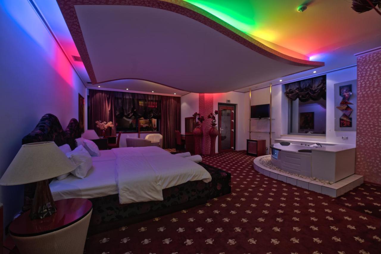 Hotel Rosa Blu Tirana Zewnętrze zdjęcie